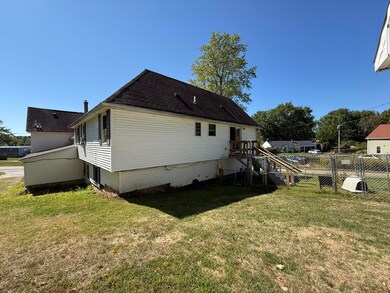 49 Hemlock St, Sabattus, ME 04280 - photo 6