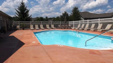 Clubhouse, Pool