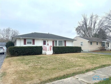 425 Clifton Ave, Findlay, OH 45840 - photo 2