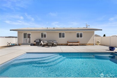 Photo prior to new siding