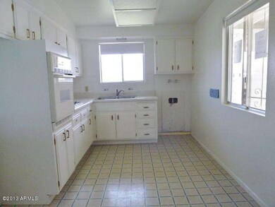 023-162416 KITCHEN 1