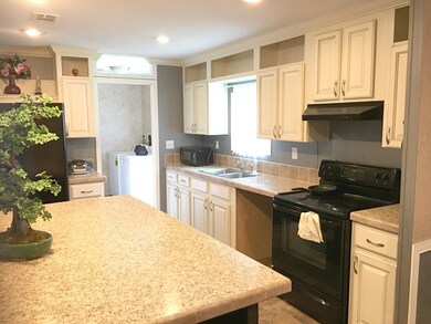 223 Hunters Place, Thomasville, GA 31757 - photo 6