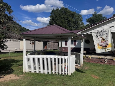 135 Dakota Ct, Colcord, WV 25048 - photo 2