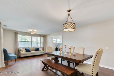 2425 Una Dr, Jacksonville, FL 32216 - photo 6