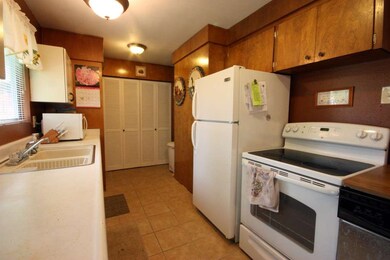 1815 4th St NE, East Wenatchee, WA 98802 - photo 4