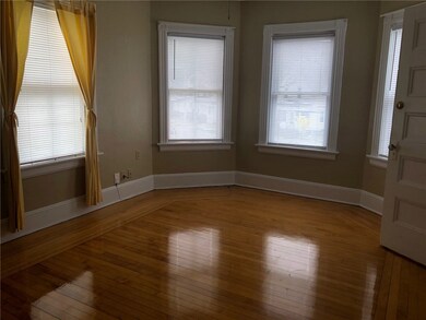 33 Colonial Ave, Cranston, RI 02910 - photo 3