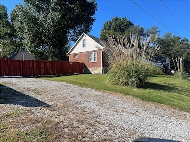 9809 E 25th St S, Independence, MO 64052 - photo 3