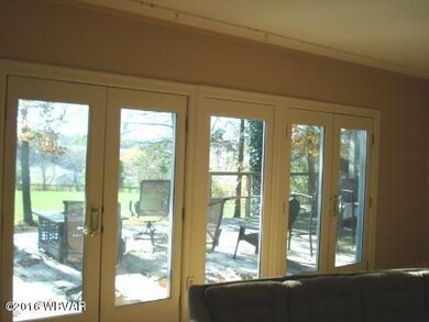 2049 Crossroads Dr, Lewisburg, PA 17837 - photo 5