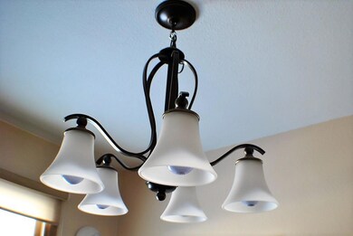 205 9th St NW, Jamestown, ND 58401 - photo 7