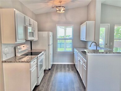 9412 Checkerbloom Dr, Oklahoma City, OK 73165 - photo 7