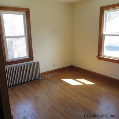 14 Hampton Ave, Rensselaer, NY 12144 - photo 7