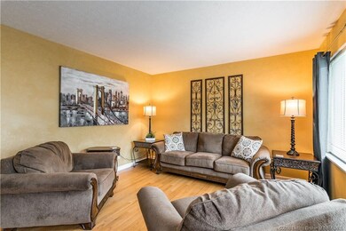 207 Greendale Dr, New Albany, IN 47150 - photo 2