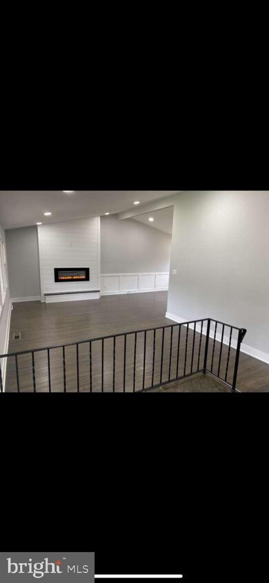 1921 Hemlock Rd, Norristown, PA 19403 - photo 3