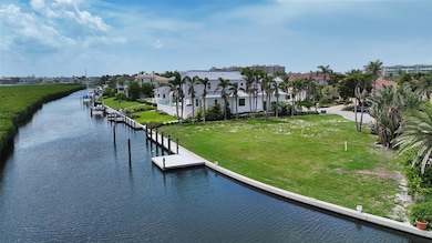 1630 Harbor Cay Ln, Longboat Key, FL 34228 - photo 3