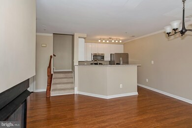 2492 Quick St unit 301, Herndon, VA 20171 - photo 5