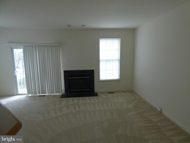 21012 Sojourn Ct, Germantown, MD 20876 - photo 3