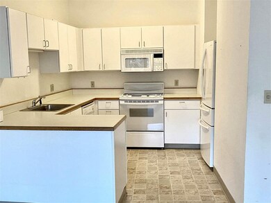 70 Arbor Hill unit 12, Brattleboro, VT 05301 - photo 3