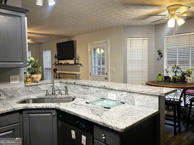 191 Old Stonewall Dr, Locust Grove, GA 30248 - photo 6