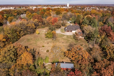 3421 Country Club Dr, Jefferson City, MO 65109 - photo 3