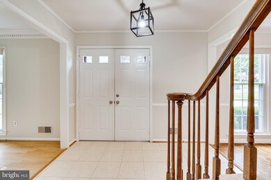 9706 Doulton Ct, Fairfax, VA 22032 - photo 2