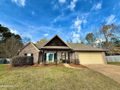 154 Beechwood Cir, Pearl, MS 39208 - photo 2