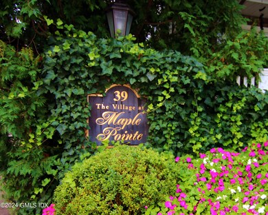 39 Maple Tree Ave unit 45, Stamford, CT 06906 - photo 2