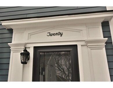 20 Franklin St, Newburyport, MA 01950 - photo 2