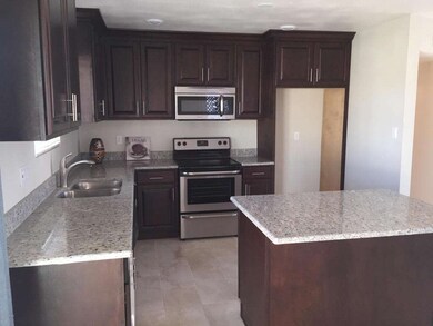 Custom Kitchen Cabinets