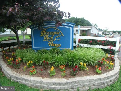 302 Tidewater Ln, Middle River, MD 21220 - photo 2