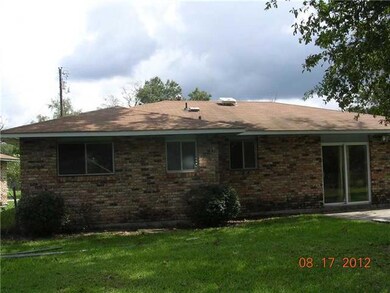 253 Hummingbird Ln, Slidell, LA 70458 - photo 2