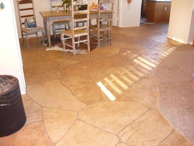 Flagstone flooring