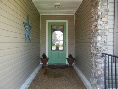Inviting entry welcomes all that enter.