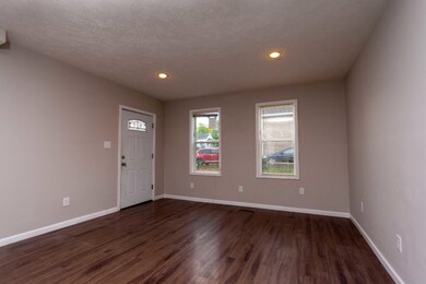 625 Charles-16