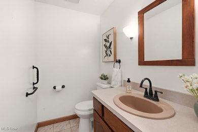 828 Center Rd, Hinckley, OH 44233 - photo 7