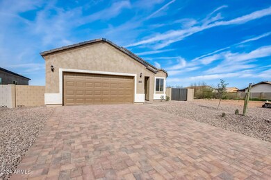 8411 W Altos Dr, Arizona City, AZ 85123 - photo 3