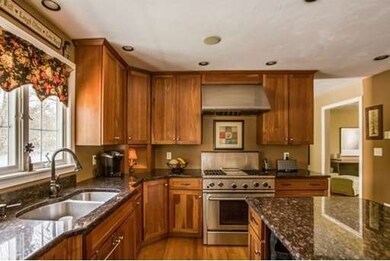 160 Fairview Ln, Plymouth, MA 02360 - photo 2