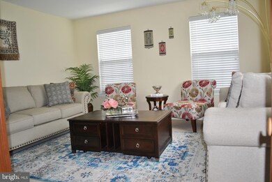 2301 Carriage Ln, Royersford, PA 19468 - photo 5