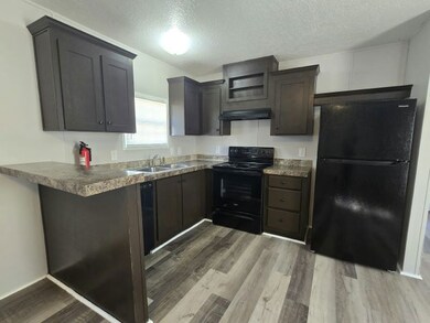 12130 S US Highway 41 unit 166, Gibsonton, FL 33534 - photo 2