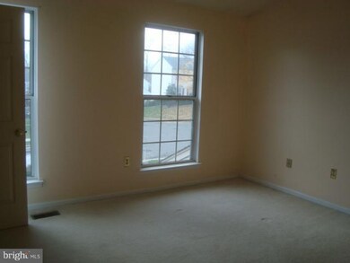 4114 Casey Ct, Alexandria, VA 22306 - photo 6