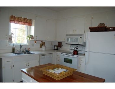 100 Beaver St, Milford, MA 01757 - photo 2