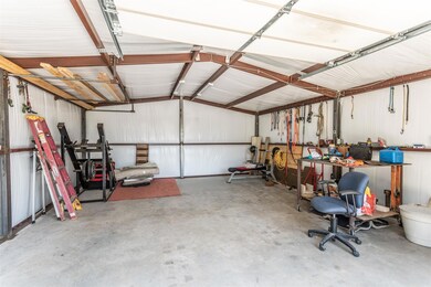 1402 W California St, Gainesville, TX 76240 - photo 4