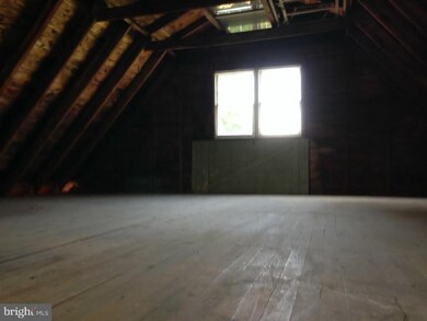 500 Niantic Rd, Barto, PA 19504 - photo 6