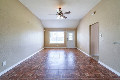 24114 Broken Bow Ln, Hockley, TX 77447 - photo 5