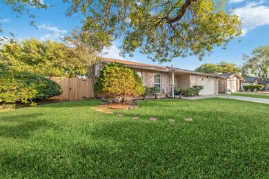 15711 Danford Dr, Houston, TX 77053 - photo 2