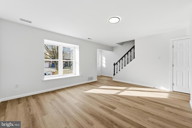 143 Banwell Ln, Mount Laurel, NJ 08054 - photo 2