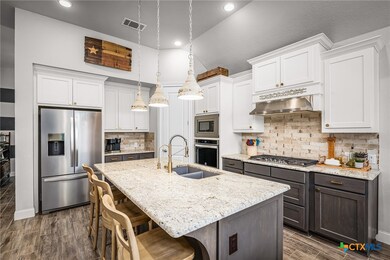 1387 Village Inn, New Braunfels, TX 78132 - photo 7