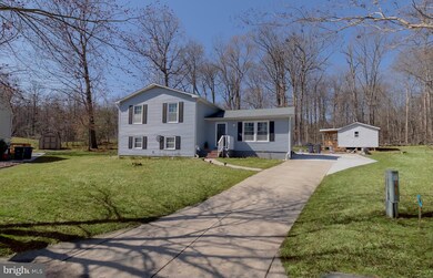 8200 Joshua Ct, Laurel, MD 20708 - photo 2