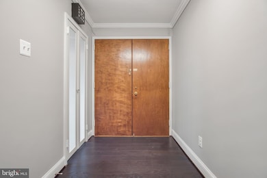 Strathmore Tower unit 501, Baltimore, MD 21215 - photo 2