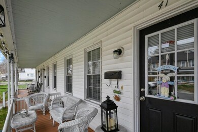 41 D St unit 41, Whitinsville, MA 01588 - photo 2