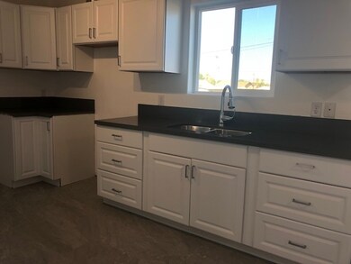 269 S 10th Ave, Yuma, AZ 85364 - photo 3